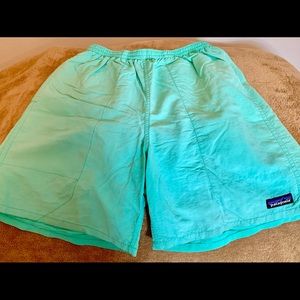 Men’s athletic shorts